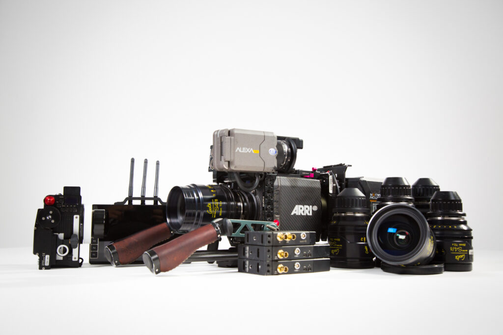 Arri Alexa Mini, Cooke Mini S4/i, RT Motion, SmallHD 703, Teradek 500 2:1 Kit
