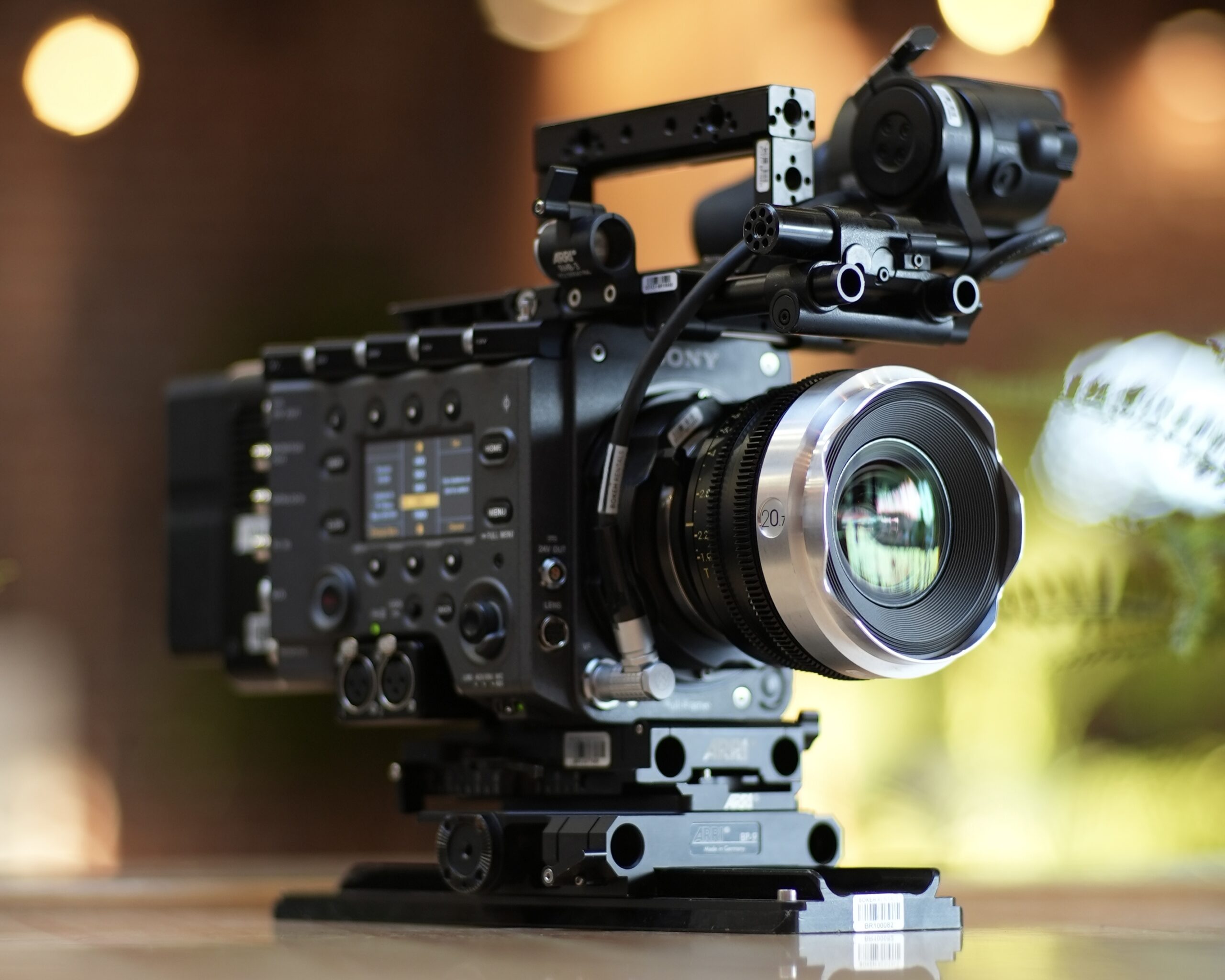 ALEXA Mini LF vs Sony VENICE: Large Format, Compact Size